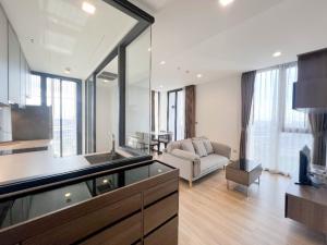 For RentCondoSapankwai,Jatujak : The Line Phahon-Pradipat 2 bedrooms close kitchen