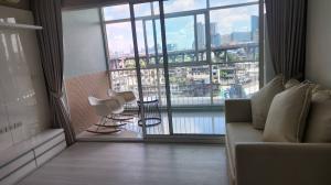 For RentCondoBangna, Bearing, Lasalle : Condo 1 bedroom, 1 bathroom, located on the sky garden floor, good view, 200 m. from BTS Bangna/BITEC Bangna, fully furnished with electrical appliances. Interested, contact +66 66 115 9191