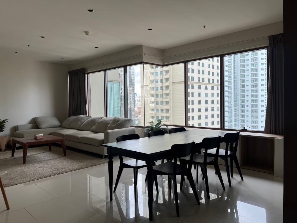 For RentCondoSukhumvit, Asoke, Thonglor : Luxurious 3BR/3BA at The Emporio Place | 15th Floor, 161 sq.m. | Rental Price 90K Baht/Month