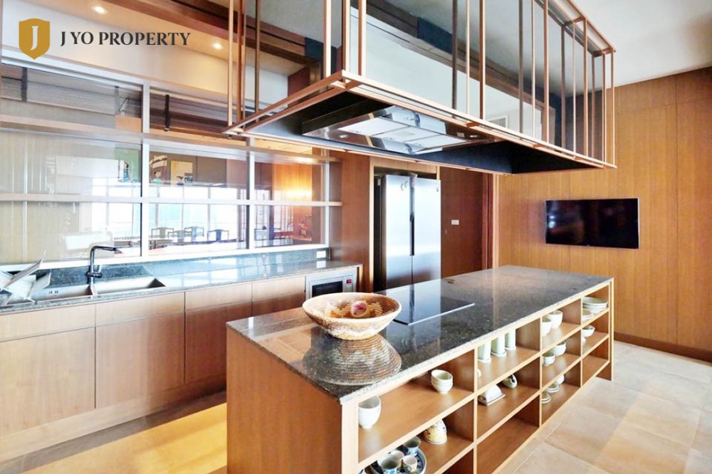 For SaleCondoWongwianyai, Charoennakor : JY-SR0753 - For Sale Baan Sathorn Chaopraya, Size 172 sq.m., 2 Bed, 2 Bath, 33rd Floor