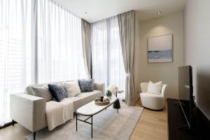 For RentCondoWitthayu, Chidlom, Langsuan, Ploenchit : TEC037_P 28 CHIDLOM **Very beautiful room, fully furnished, just drag your bags and move in** Easy to travel, complete with amenities