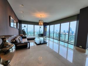 For RentCondoSukhumvit, Asoke, Thonglor : Luxurious 4BR/3BA at The Madison Sukhumvit 41 | 33st Floor, 330 sq.m. | Rental Price 250K Baht/Month