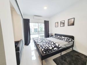 For RentCondoOnnut, Udomsuk : For rent a space Sukhumvit 77, fully furnished, ready to move in, 45 sq.m., large room, 9,000 baht