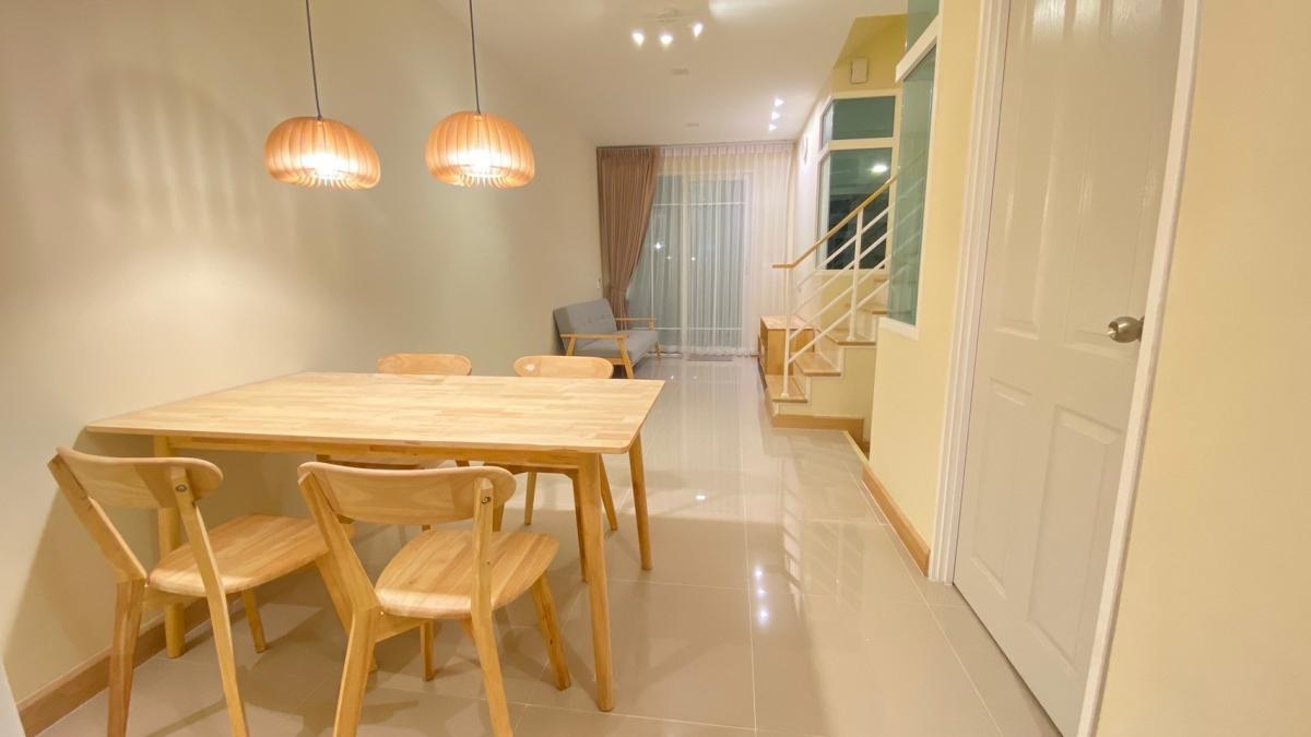 For RentTownhouseBangna, Bearing, Lasalle : Townhouse for rent  near Samrong BTS Skytrain  Yellow Line Skytrain 3 bedrooms, 2 bathrooms, At Golden neo Sukhumvit Lasalle (Sukhumvit 113)