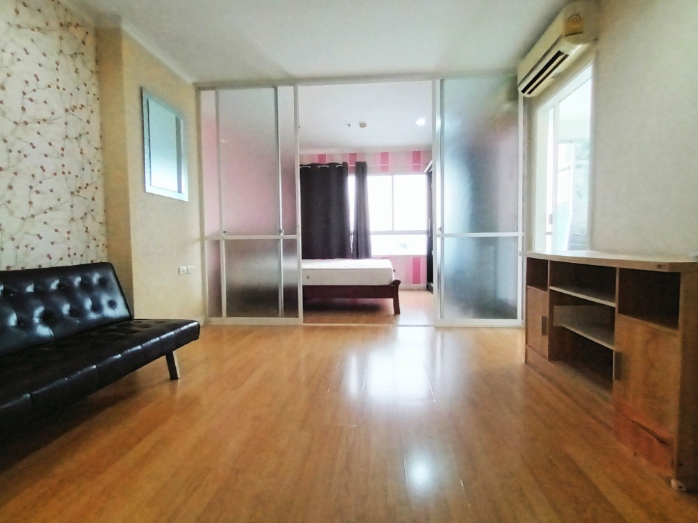 For RentCondoBang Sue, Wong Sawang, Tao Pun : For rent Lumpini Ville Prachachuen-Phongphet, 32.5 sqm. 1 bed, high floor with east facing, fully furnished, 2 air conditioners, rent 7,000/month, near The Mall Ngamwongwan