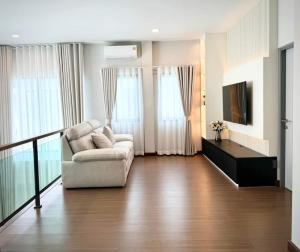 For RentHouseBangna, Bearing, Lasalle : New house for rent, luxury project The Clover Bangkok