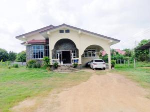 For SaleHouseChachoengsao : Land with a Single House for Sale: 290 Square Wah with Large Single House - Chachoengsao