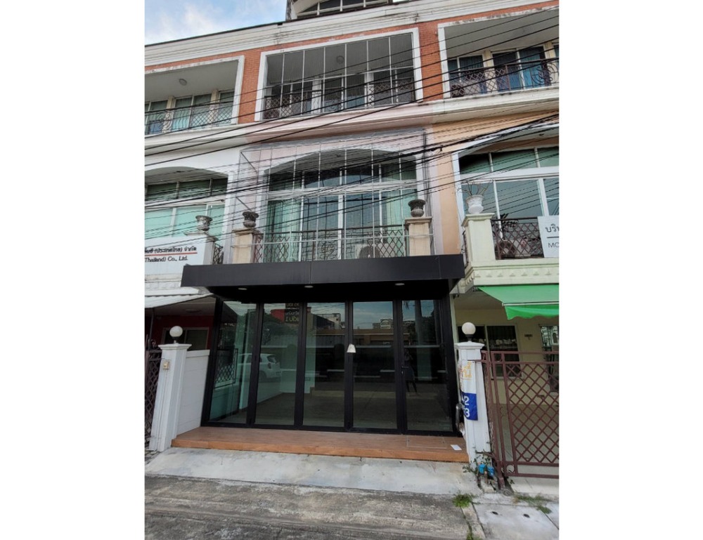 For RentTownhouseNawamin, Ramindra : Call : 095-457-5848 Town House For Rent Ramintra Rd., Near Sky Train Pink Line PK22 Station