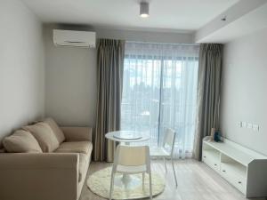 For RentCondoRatchadapisek, Huaikwang, Suttisan : Condo for rent, Ideo Ratchada-Sutthisan, MRT Sutthisan Rental price 13,500.00 baht/month Studio (room divider) 1 bathroom 29 sq.m. 14th floor