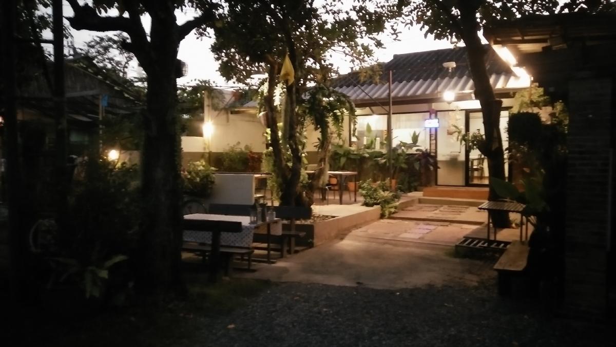 For LeaseholdRetailPhutthamonthon, Salaya : Restaurant for sale in Phutthamonthon Sai 2, Sala Thammasop area, price 200,000 baht, including food menu recipes, selling steak and pizza or can be changed to something else.