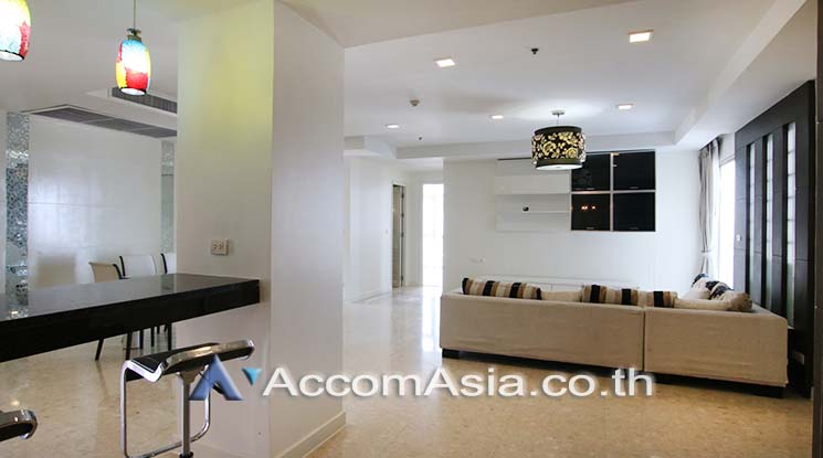 ให้เช่าคอนโดสุขุมวิท อโศก ทองหล่อ : 3 Bedrooms Condominium for Rent in Sukhumvit, Bangkok near BTS Ekkamai at Nusasiri Grand Condo (AA16869)