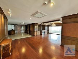 ให้เช่าคอนโดคลองเตย กล้วยน้ำไท : 4 Bedrooms Condominium for Rent in Sukhumvit, Bangkok near BTS Nana at Tower Park (AA39590)