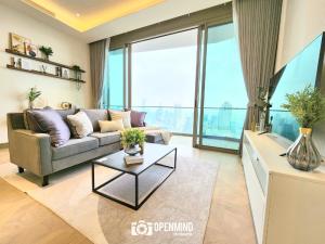 For RentCondoWongwianyai, Charoennakor : 8192(TE)♚ For RENT 2 bedrooms for rent | next to BTS Charoen Nakhon | The Residences at Mandarin Oriental, Bangkok♘Area: 128.05 sq m.♖Rent: 250,000฿☏O86-4540477,065-9423251♙LineID:@newnormal