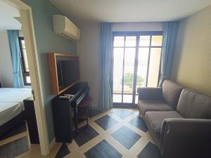 For RentCondoPattaya, Bangsaen, Chonburi : Call : 082-624-9656 Rent/Sale Espana Condo Resort Pattaya @Jomtien Beach 35 sq.m 1 Bedroom 5th floor, Pool View, Fully furnished