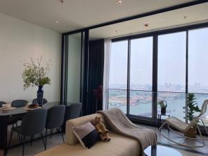 For RentCondoWongwianyai, Charoennakor : 👑 Chapter Charoennakhon - Riverside 👑 2 bed, 2 bath 78 sq m. 28th floor, beautiful room, nice to live in, well decorated, complete with furniture and electrical appliances.