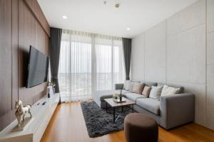 For RentCondoWongwianyai, Charoennakor : 👑 Bright Wongwian Yai 👑 2 bedrooms, 2 bathrooms, 72 sq m., 27th floor, corner room, very beautiful room, well decorated, with electrical appliances, ready to move in