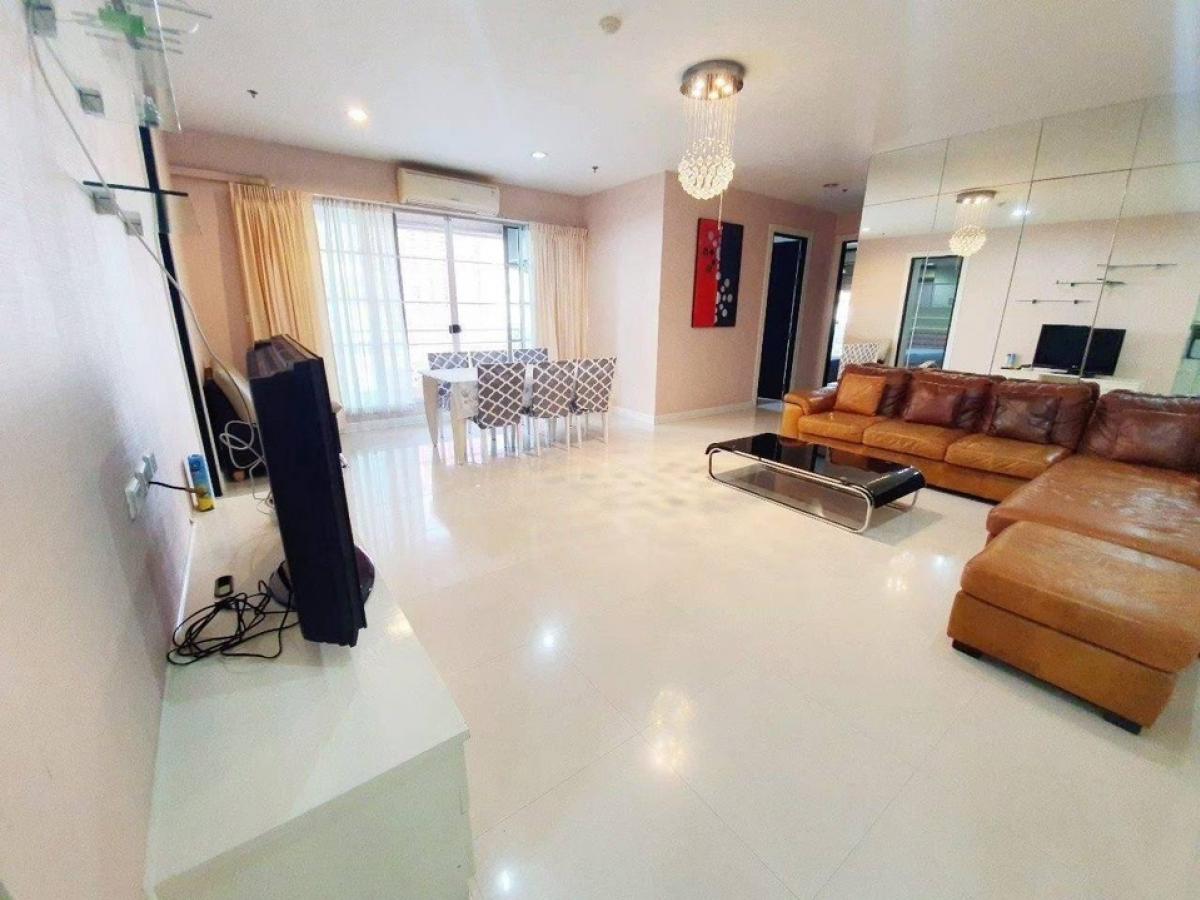 For RentCondoRatchathewi,Phayathai : Condo Baan Klang Krung Siam, Pathumwan, beautiful corner room, fully furnished, good view, cool air conditioner