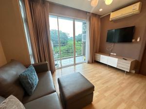 For RentCondoSriracha Laem Chabang Ban Bueng : (AE-22)(For Rent)🩵Greenlake Condo Sriracha🩵Call : 064-242-6068