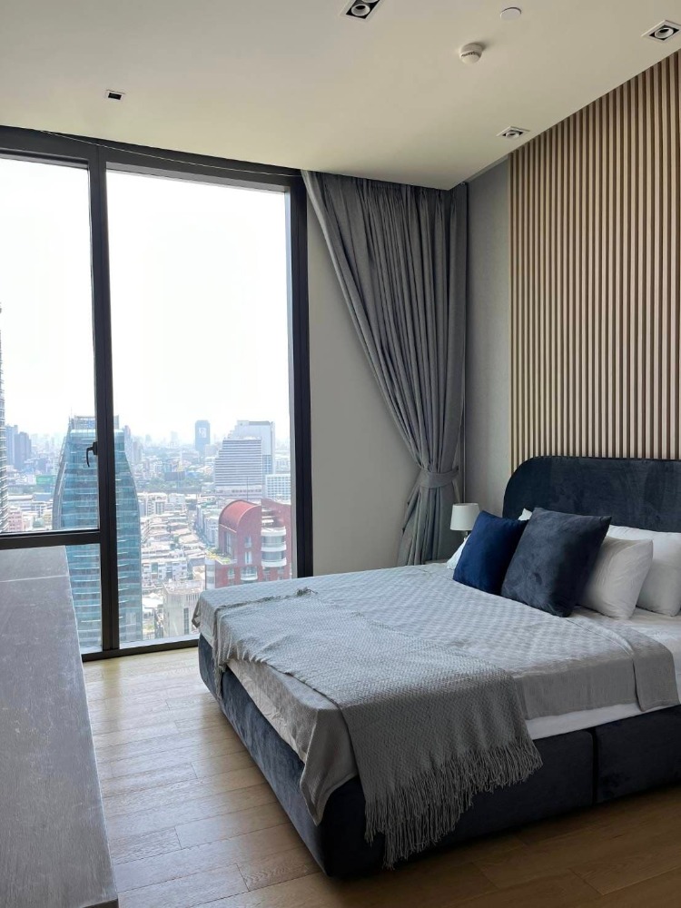 For RentCondoWitthayu, Chidlom, Langsuan, Ploenchit : 28 Chidlom, 2 Bed 2 Bath, Rent 88,000 Baht