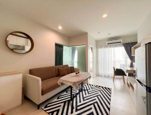 For RentCondoBang kae, Phetkasem : *FOR RENT* The Prodigy Bang Khae, near MRT Bang Khae 350 m.