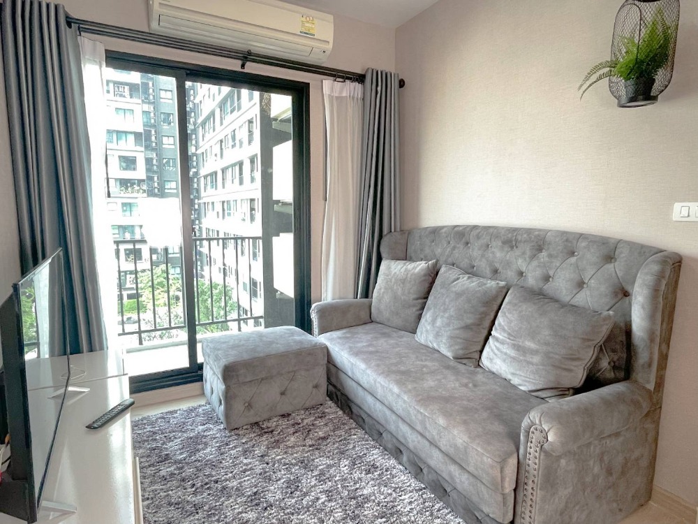 For RentCondoThaphra, Talat Phlu, Wutthakat : For rent Parkland Petchkasem Tha Phra 2 bedrooms, size 47 sq m., 9th floor, private parking, ready to move in, convenient transportation, near MRT Interchange Tha Phra