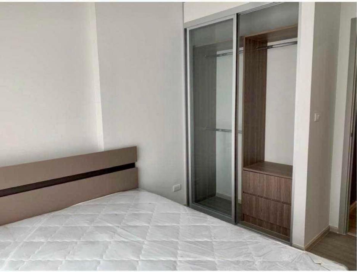 For RentCondoPinklao, Charansanitwong : @6pm.property 📍Empty room for rent, The Parkland Charan - Pinklao, ready to move in, fully furnished [PM1550]