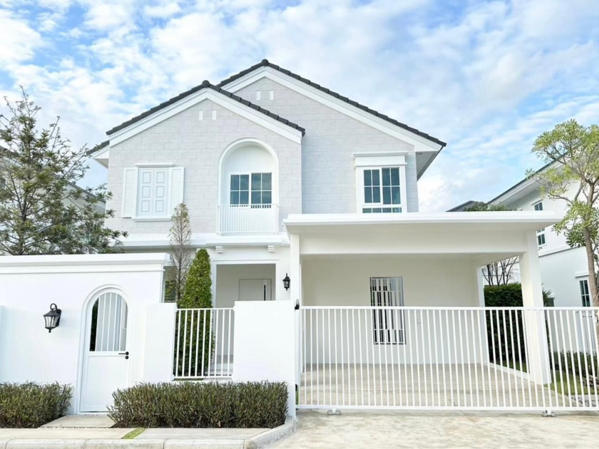 For RentHouseBangna, Bearing, Lasalle : House for rent Chaiyapruek Bangna Km.15 brand new house