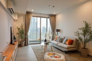 For SaleCondoSukhumvit, Asoke, Thonglor : Ashton morph 38 (pet friendly) newly renovated, beautifully decorated, ready to move in, 2 beds, 2 baths, 75.55 sq.m., 13.9 MB. Tell&Line : 0939256422 (jee)