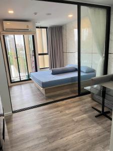 For RentCondoRatchadapisek, Huaikwang, Suttisan : Condo for rent Atmoz Ratchada-Huai Khwang (Atmoz Ratchada Huaikwang) MRT Huai Khwang Rental price 15,000.00 baht/month 1 bedroom, 1 bathroom, 24.23 sq.m., floor “With furniture and appliances