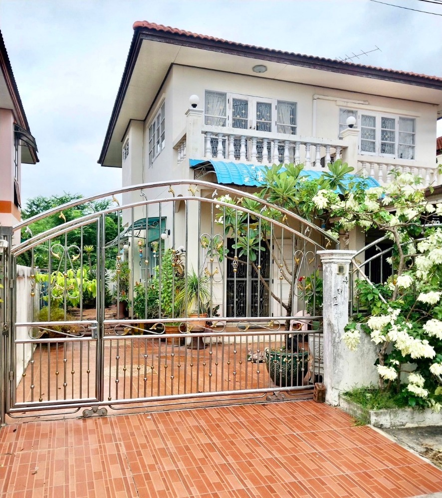 For SaleHousePhutthamonthon, Salaya : Single house for sale, 2 floors, Jinda Ville Village, Borommaratchachonnani 117, area 52 sq m., Thawi Watthana District, Sala Thammasop Subdistrict, Bangkok