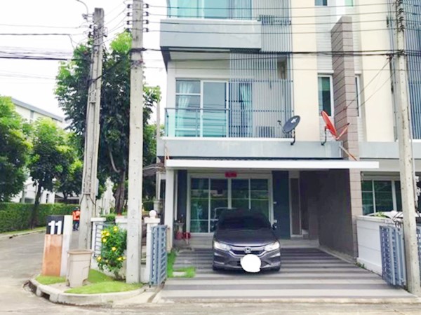 For RentTownhouseOnnut, Udomsuk : Fully furnished, 3 bedrooms, 4 bathrooms, for rent, 3-storey townhouse, Town Avenue Srinakarin On Nut 68 (Town Avenue Srinagarindra)