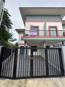 For SaleTownhouseSriracha Laem Chabang Ban Bueng : For sale: 2-storey townhouse, newly renovated, Soi Poon Sin, Kao Kilo-Sriracha Road