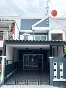 For SaleTownhouseNonthaburi, Bang Yai, Bangbuathong : Beautiful house for sale, cheap, Ratthanathibet Village *next to Central Westgate