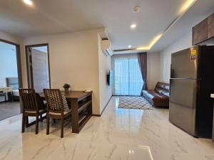 For RentCondoOnnut, Udomsuk : New room, new condo, ready to move in, Condo Define By Mayfair, 2 bedrooms, 1 bathroom, central garden view