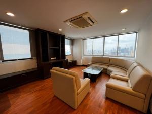 ให้เช่าคอนโดสุขุมวิท อโศก ทองหล่อ : Penthouse​ President​ Park​ Rent 120,000THB. 375 Sq.M  4bed