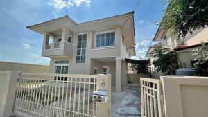 For RentHouseMin Buri, Romklao : Single house for rent, Preecha Suwinthawong Project, Minburi, 3 bedrooms, 3 bathrooms, fully furnished, ready to move in (15,000/month)