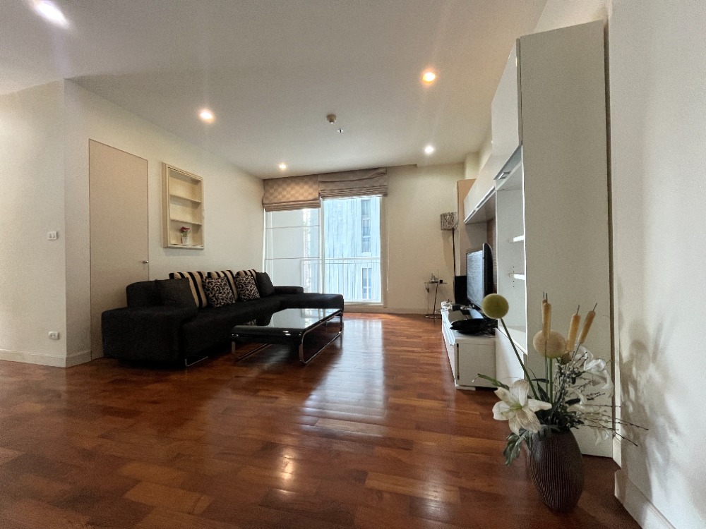 For SaleCondoSukhumvit, Asoke, Thonglor : Urgent sale! Baan Siri 31 large room, in heart of Phrom Phong, near Emsphere and BTS Phrom Phong, very good price.