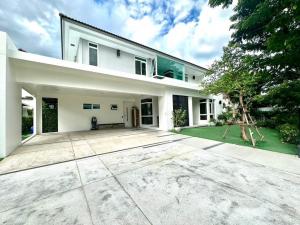 For RentHouseBangna, Bearing, Lasalle : ให้เช่าบ้านเดี่ยวมัณฑนา 2 บางนา กม 7 195,000 บาท