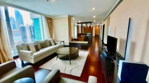 ให้เช่าคอนโดวิทยุ ชิดลม หลังสวน : The Park Chidlom:  4bed 5bath + maid 305sqm. 200,000/mth Am: 0656199198