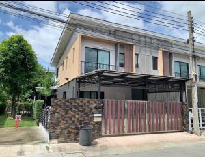 For RentTownhousePattanakan, Srinakarin : Behind the corner 🔥Extension🔥Fully furnished++Townhouse for rent THE CONNECT 27 Suan Luang-On Nut ** ++