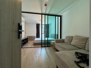 For RentCondoOnnut, Udomsuk : Condo for rent Serio Sukhumvit 50 On Nut 1 bedroom 1 bathroom 30 sq m. Fully furnished, ready to move in