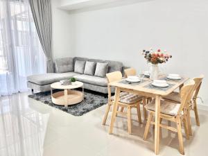 For RentTownhouseBangna, Bearing, Lasalle : 💥💥 House for rent, Pleno Sukhumvit - Bangna2 project, beautiful house, ready to move in, convenient transportation