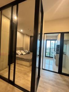 For RentCondoBangna, Bearing, Lasalle : For rent: Niche mono Mega Bangna, 39th floor (highest), suitable for customers with electrical appliances. Interested in booking, contact 082-3223695.