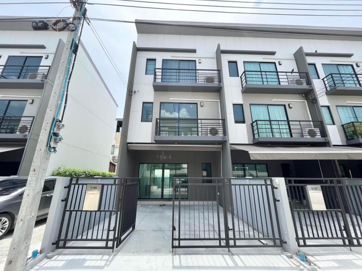 For RentTownhouseRama5, Ratchapruek, Bangkruai : Available 10/15/2024, for rent, 3-storey townhouse, corner plot, Baan Klang Muang, Ratchaphruek-Rama 5, Chao Phraya River view, pets allowed