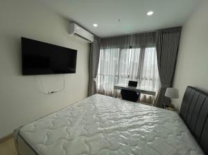 For RentCondoWongwianyai, Charoennakor : 👑 Supalai Loft Prajadhipok - Wongwian Yai 👑 1 bedroom, 1 bathroom, large room, 48 sq m., fully furnished and equipped with electrical appliances.