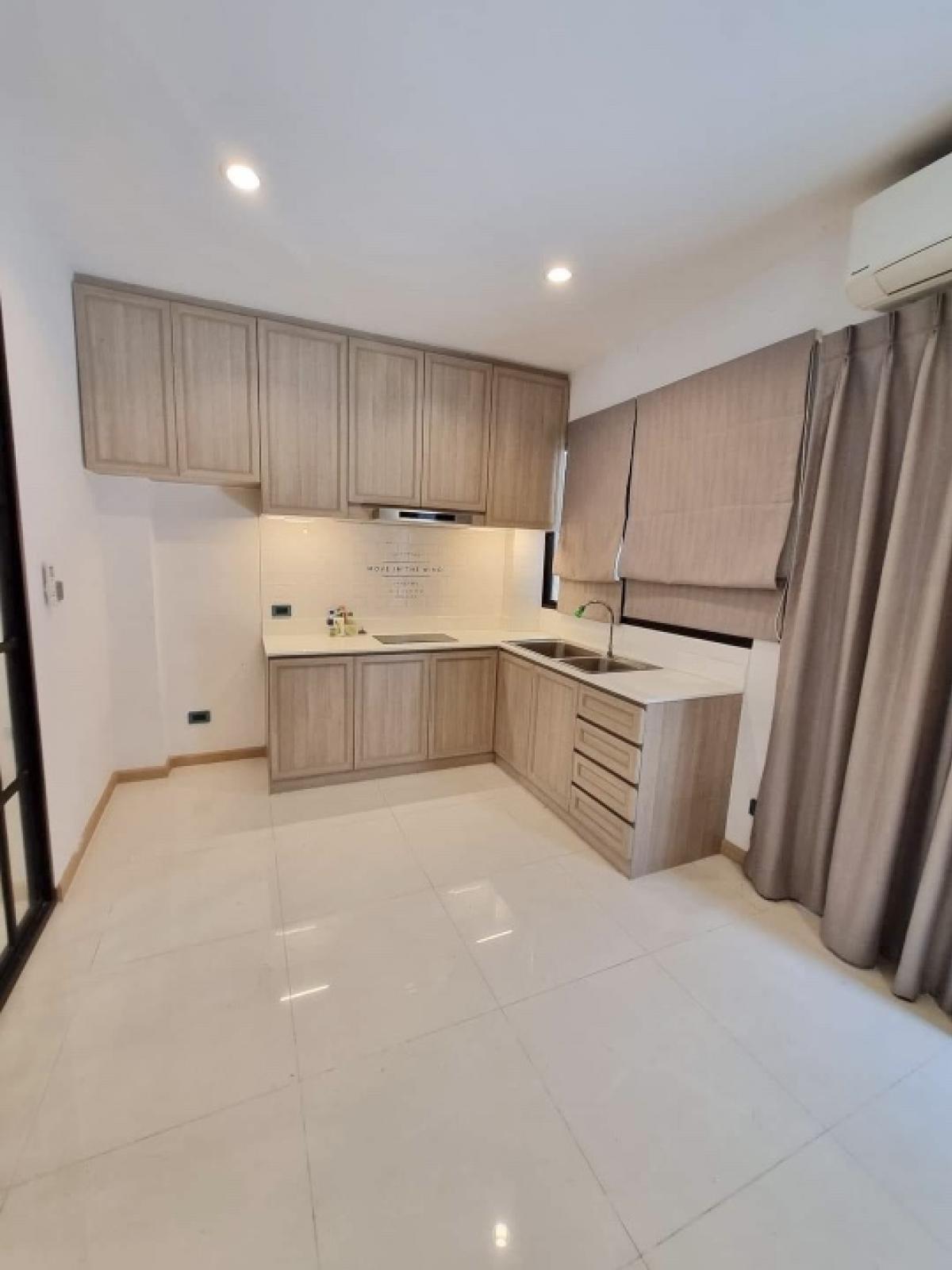 For RentTownhouseChaengwatana, Muangthong : For rent: Townhome / Home office, corner plot, 3 and a half floors, Haus Clover project, Ratchaphruek-Chaengwattana, beautiful, ready to move in