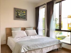 For RentTownhouseSamut Prakan,Samrong : Townhome for rent, Pleno Sukhumvit Bangna, near Mega Bangna, beautifully decorated, ready to move in, 3 bedrooms, 2 bathrooms, 18 sq m, fully furnished + electrical appliances, only 25,000 baht/month