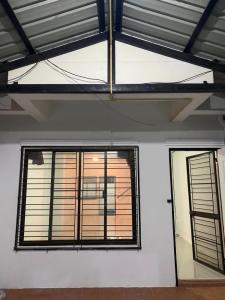 For SaleHousePattaya, Bangsaen, Chonburi : House for sale, Bang Lamung, Pattaya, 2-storey townhouse, area 18 square wah, 2 bedrooms, 2 bathrooms, 1 living room