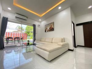 For RentHousePattaya, Bangsaen, Chonburi : Private House