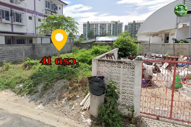 For SaleLandPattanakan, Srinakarin : L0009 Land for sale, filled and ready to build a house #Srinakarin #Srinakarin11 #Yellow Line Soi Thepthawi 2, beautiful plot of land, cheapest price in this area